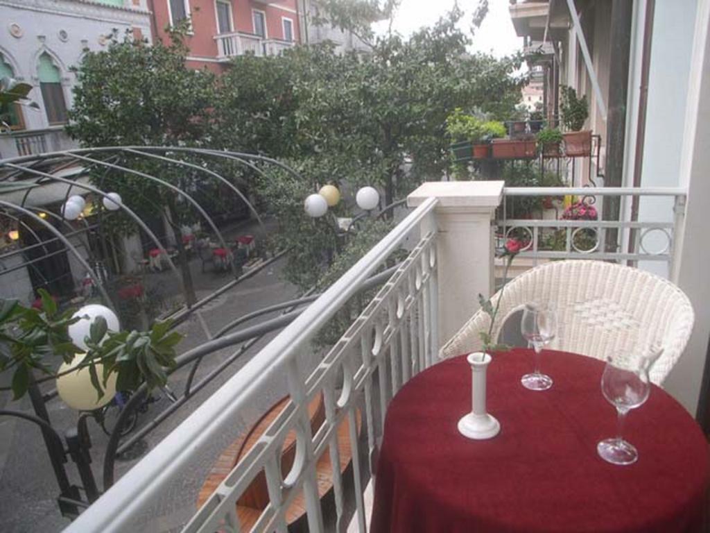 Lina'S Apartment Grado Exterior foto